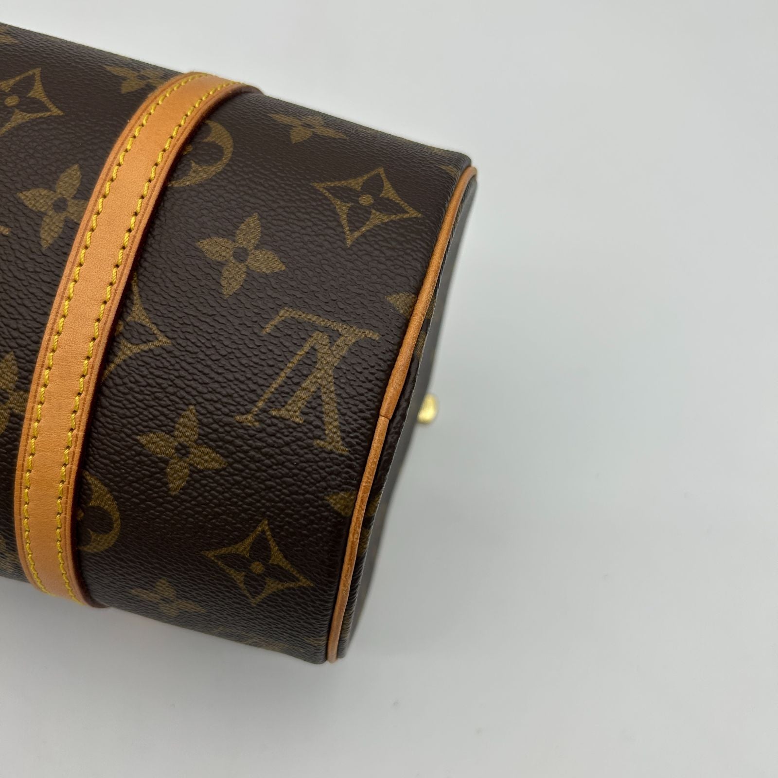 Louis Vuitton Monogram Papillon 26 Handbag — view 9
