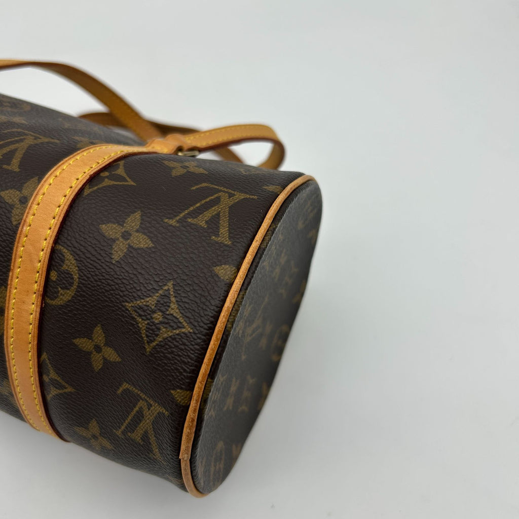 Louis Vuitton Monogram Papillon 26 Handbag — view 9