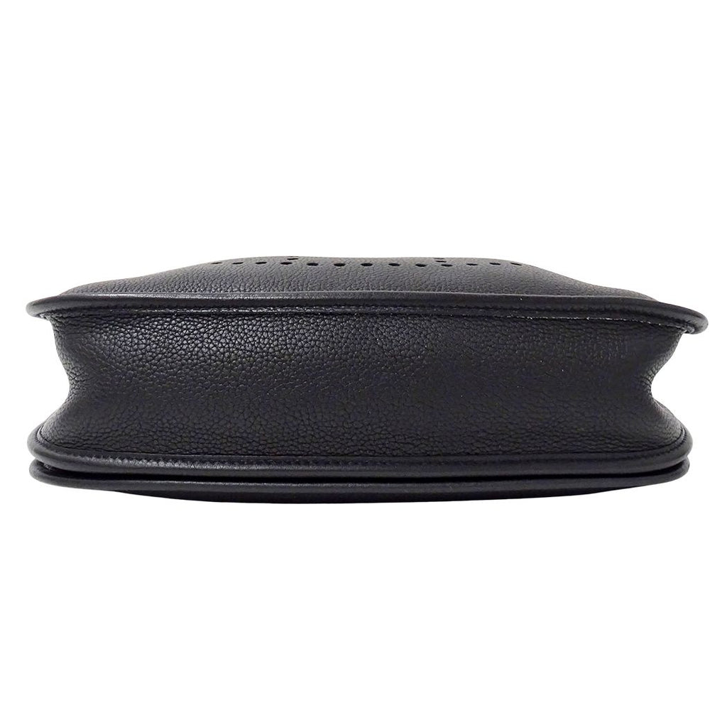 Hermes Shoulder Bag Evelyne 2 PM Taurillon Clemence Black Gold — view 3