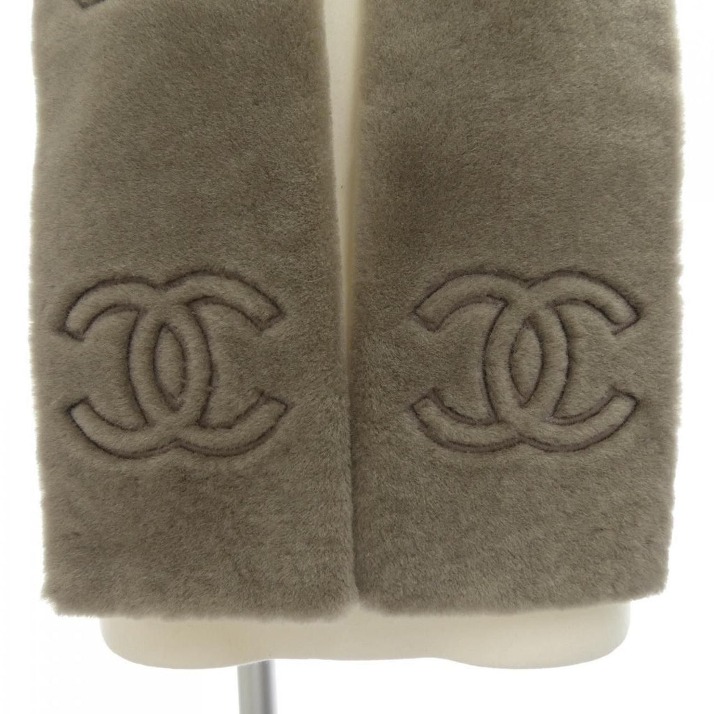 Chanel Scarf Beige — view 4