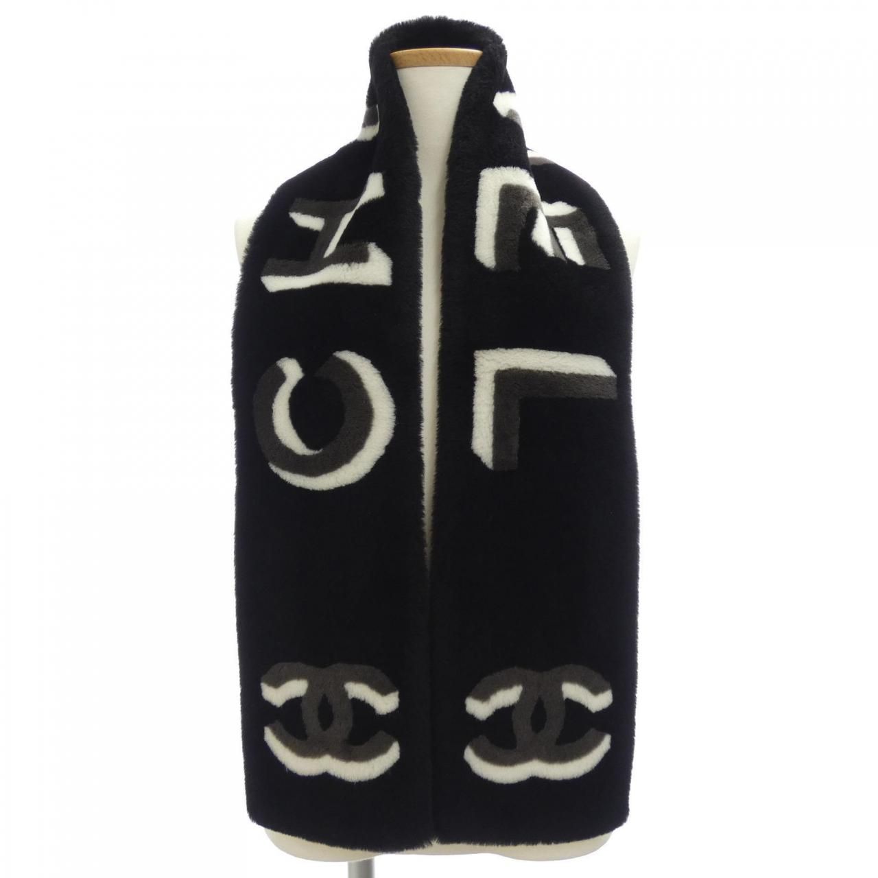Chanel Shearling Scarf Black