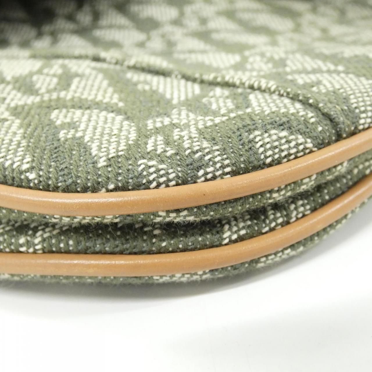 Dior Vintage Saddle Shoulder — view 3