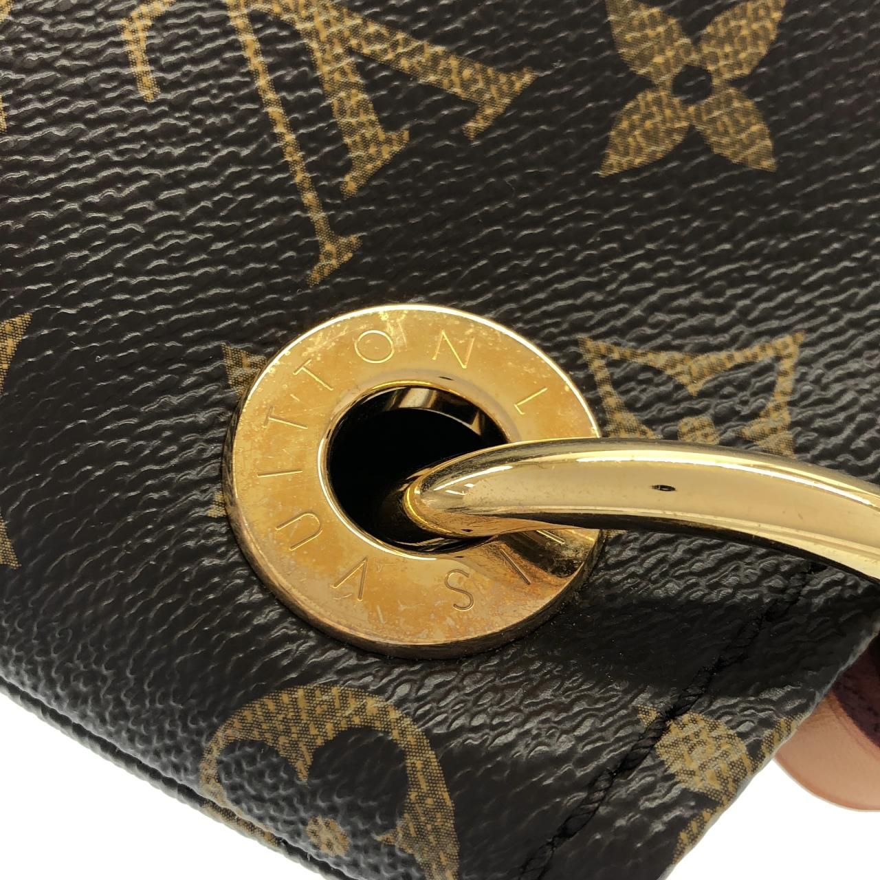 Louis Vuitton Monogram Artsy MM Shoulder — view 6