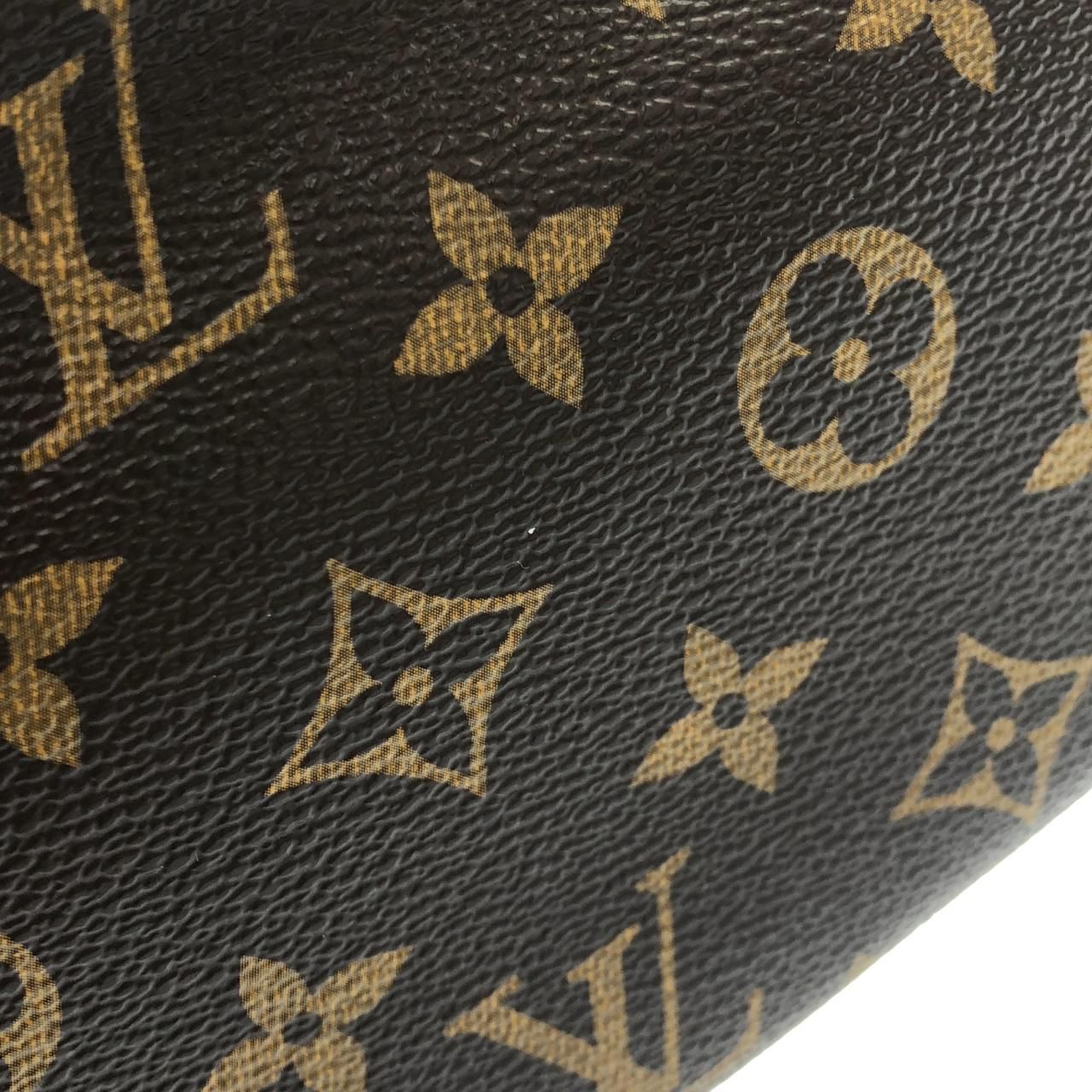Louis Vuitton Monogram Artsy MM Shoulder — view 5