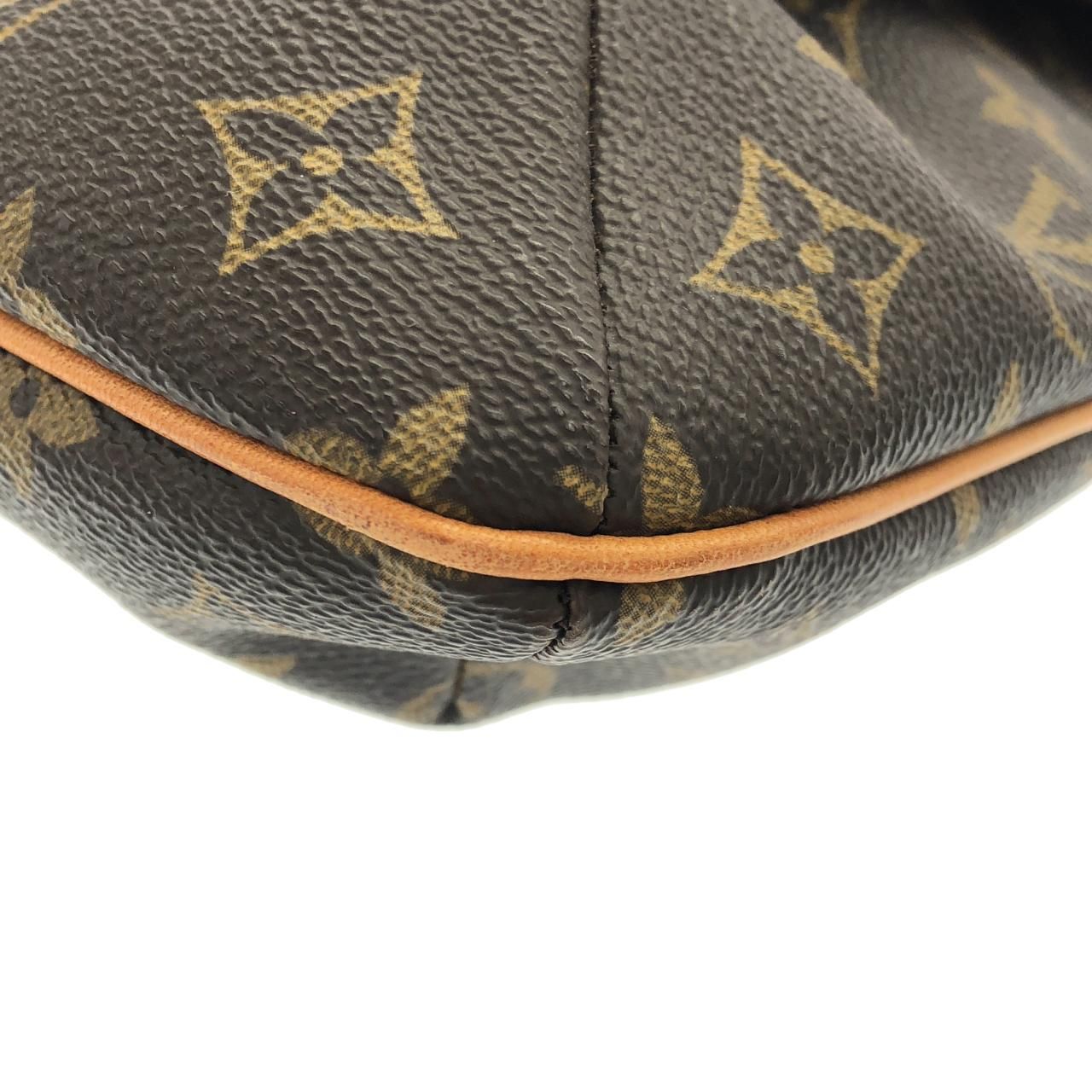 Louis Vuitton Monogram Musette Shoulder — view 4