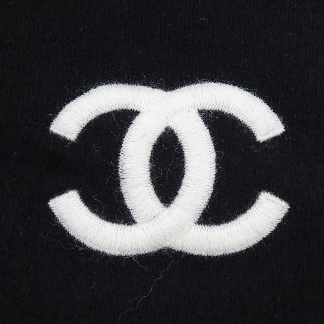Chanel Stole Scarf Black — view 4