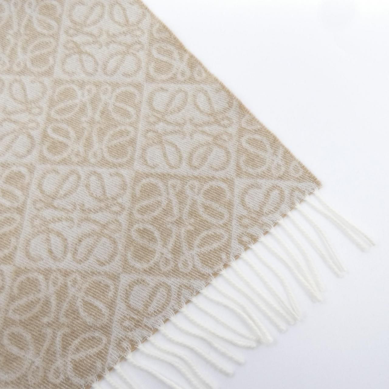 Loewe Scarf Beige — view 2