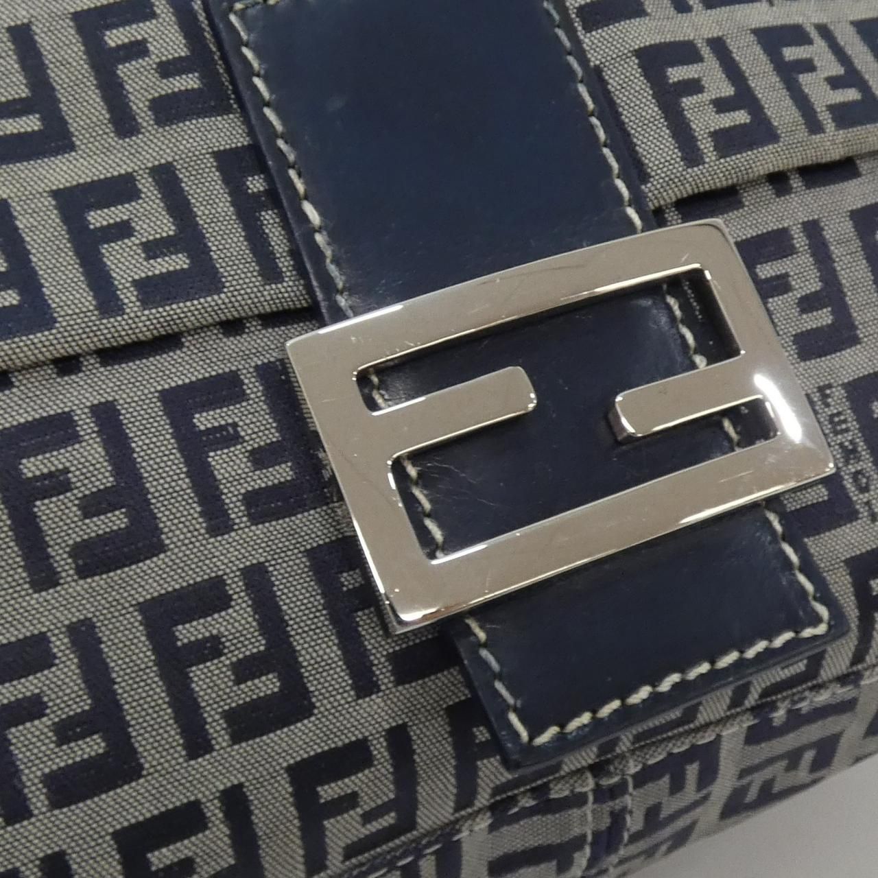 Fendi Vintage Mamma Baguette Shoulder — view 5