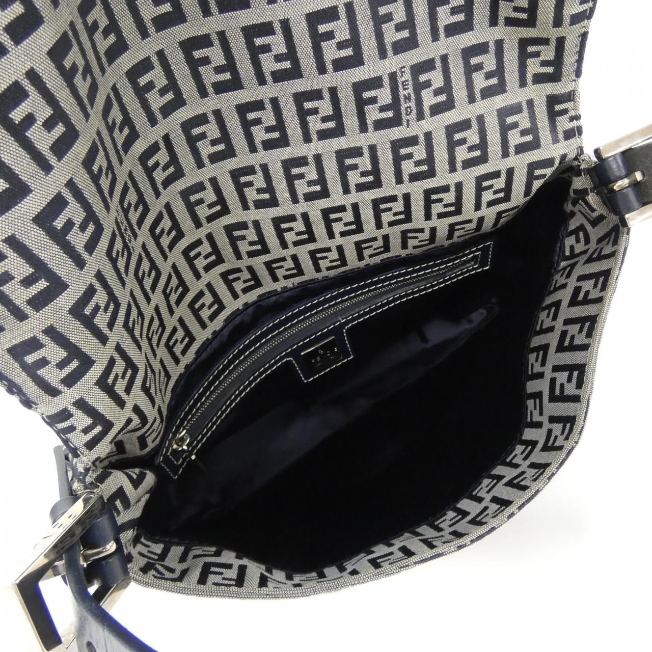 Fendi Vintage Mamma Baguette Shoulder — view 8