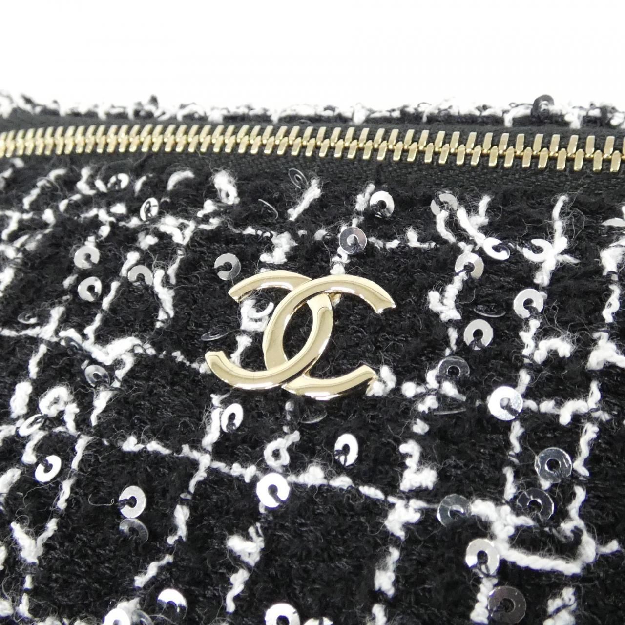 Chanel Bag Handbag Black — view 4
