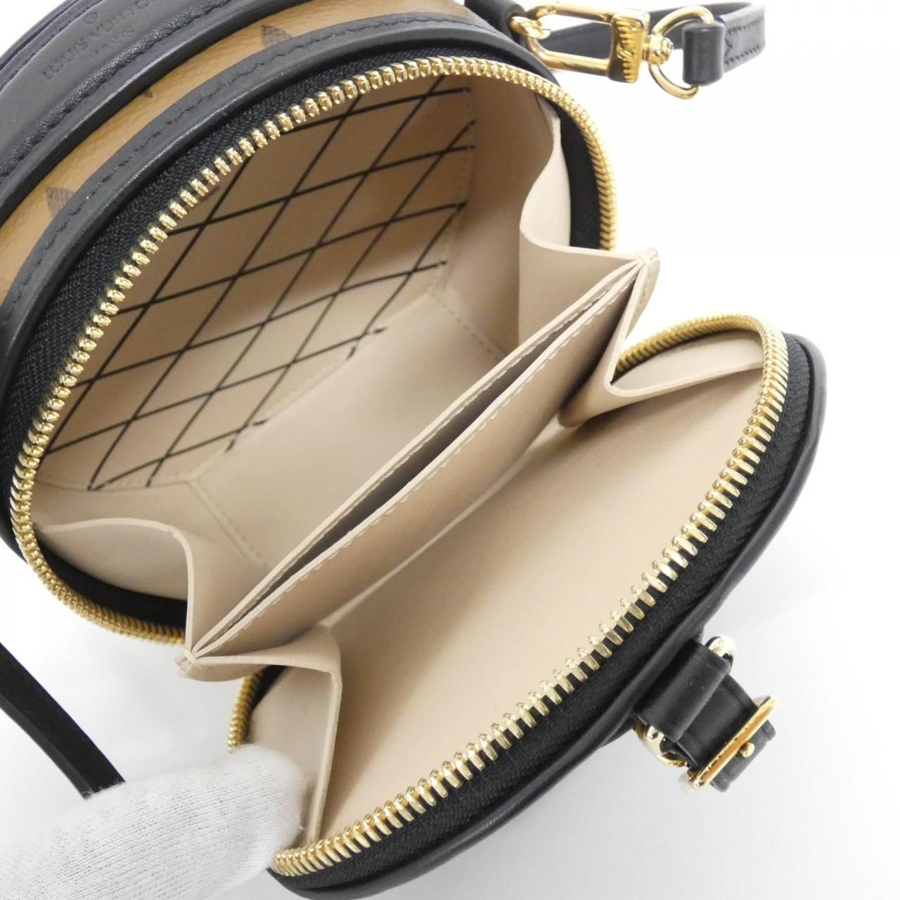 Louis Vuitton Monogram Reverse Mini Boite Chapeau Shoulder — view 7