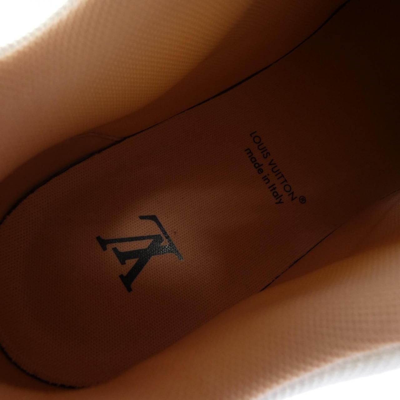 Louis Vuitton LV Trainers Sneakers — view 6