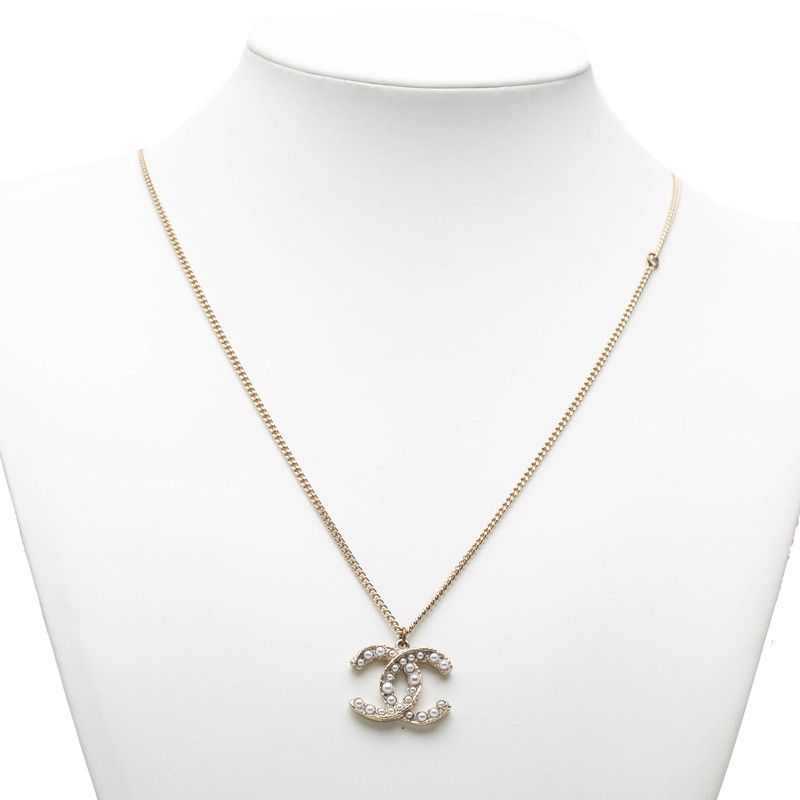 Chanel CC Logo Pendant Gold Plated Faux Pearl — view 6