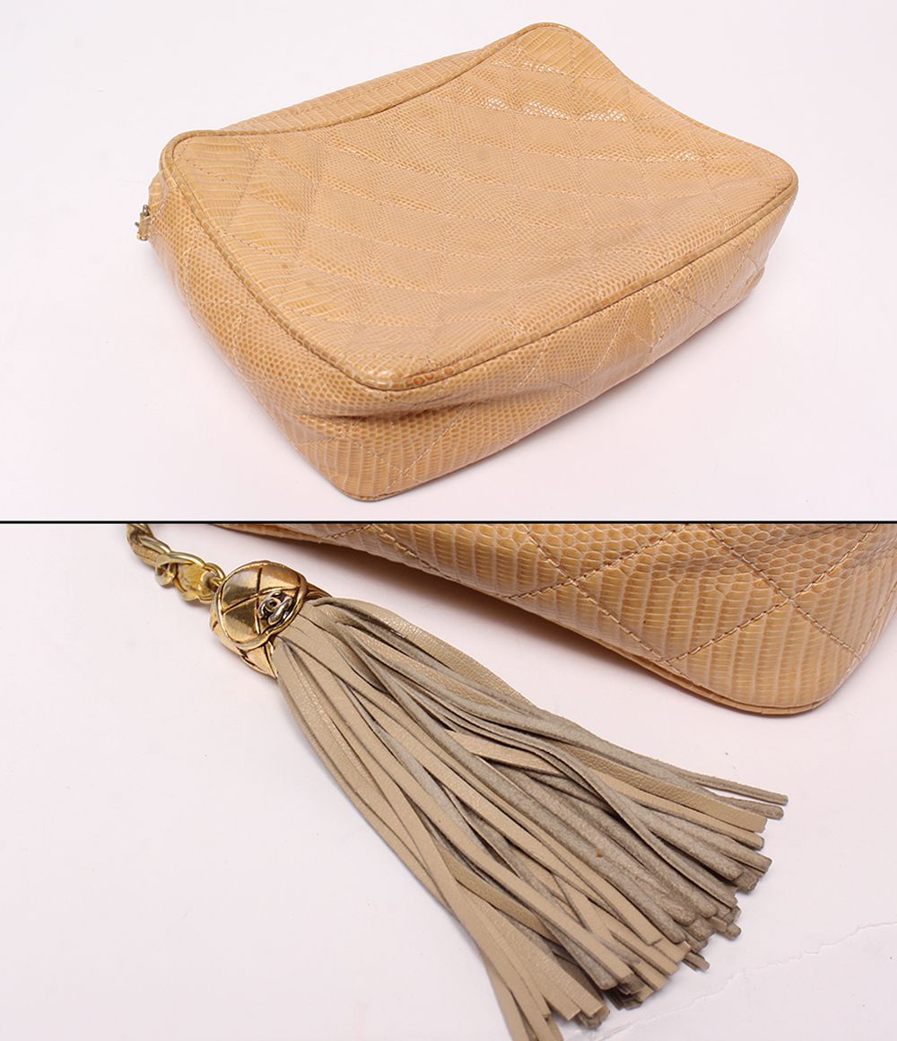 Chanel Chain Shoulder Bag Crossbody Gold Quilted — view 9