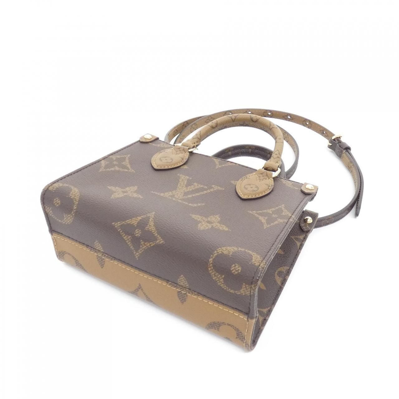 Louis Vuitton Monogram Giant On The Go BB — view 3
