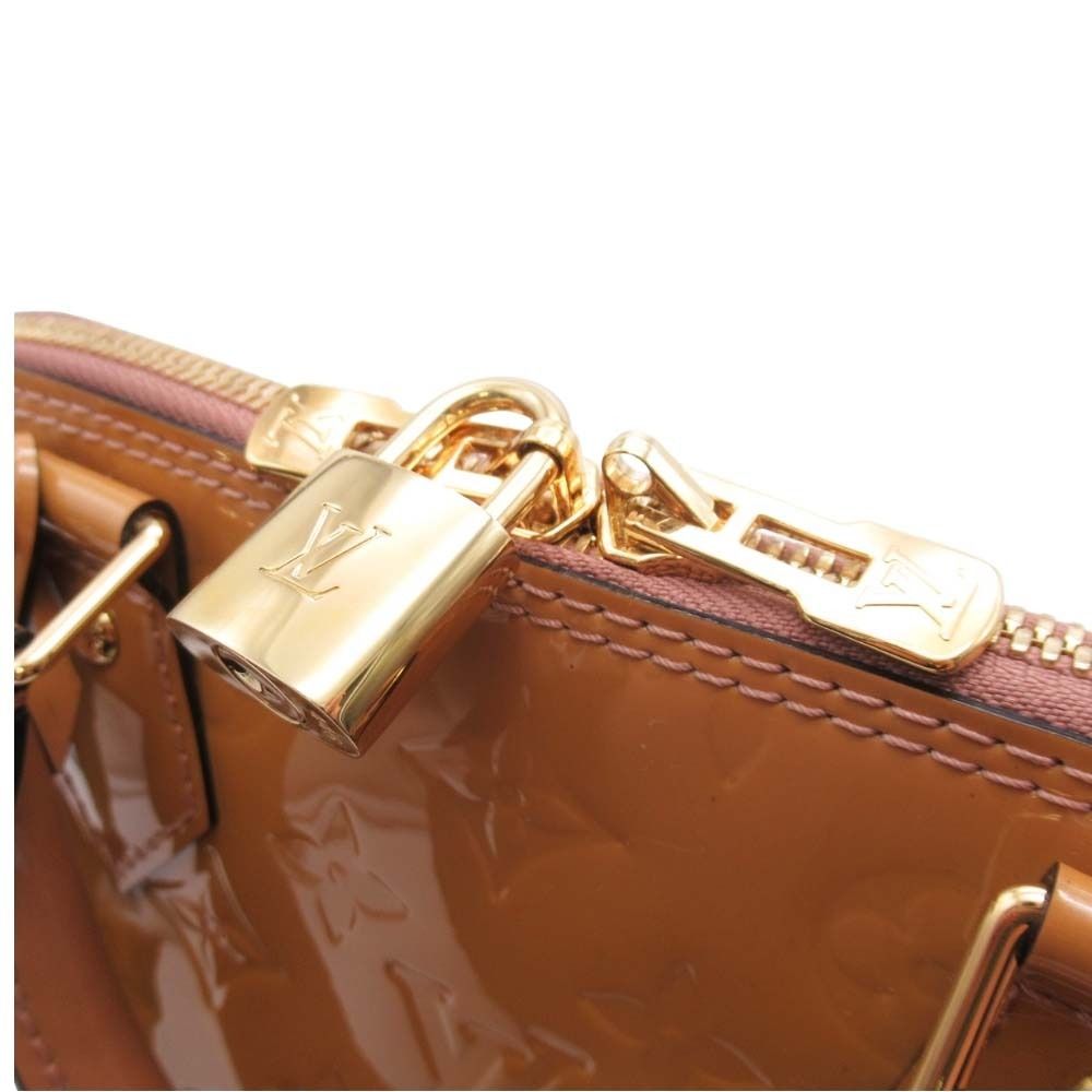Louis Vuitton Vernis Alma PM Handbag Beige Rosevelle — view 8