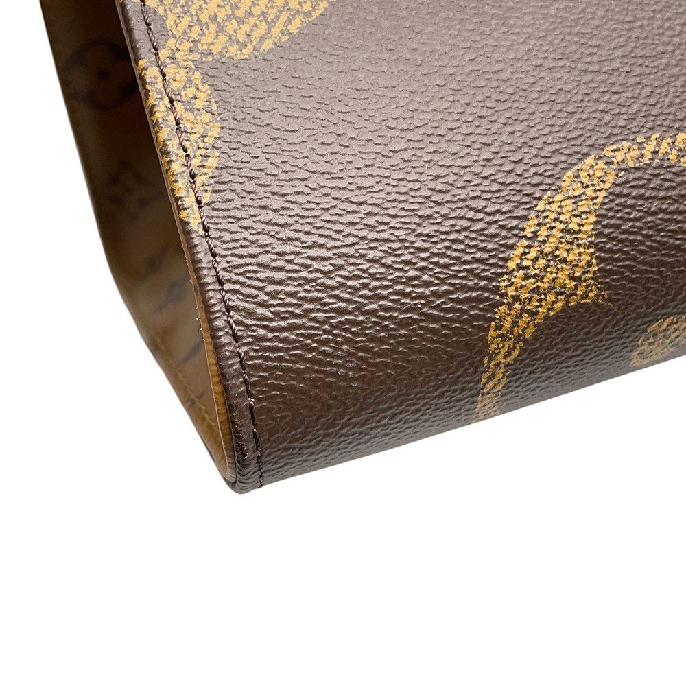 Louis Vuitton Tote Monogram Reverse Giant On The Go GM 2-Way — view 9