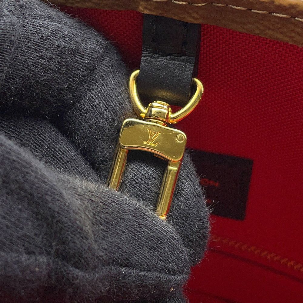 Louis Vuitton Tote Monogram Reverse Giant On The Go GM 2-Way — view 7