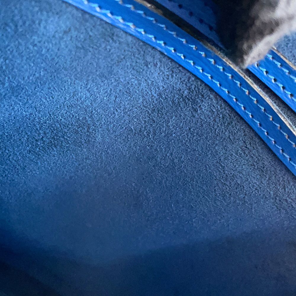 Louis Vuitton Shoulder Bag Epi Cluny — view 8