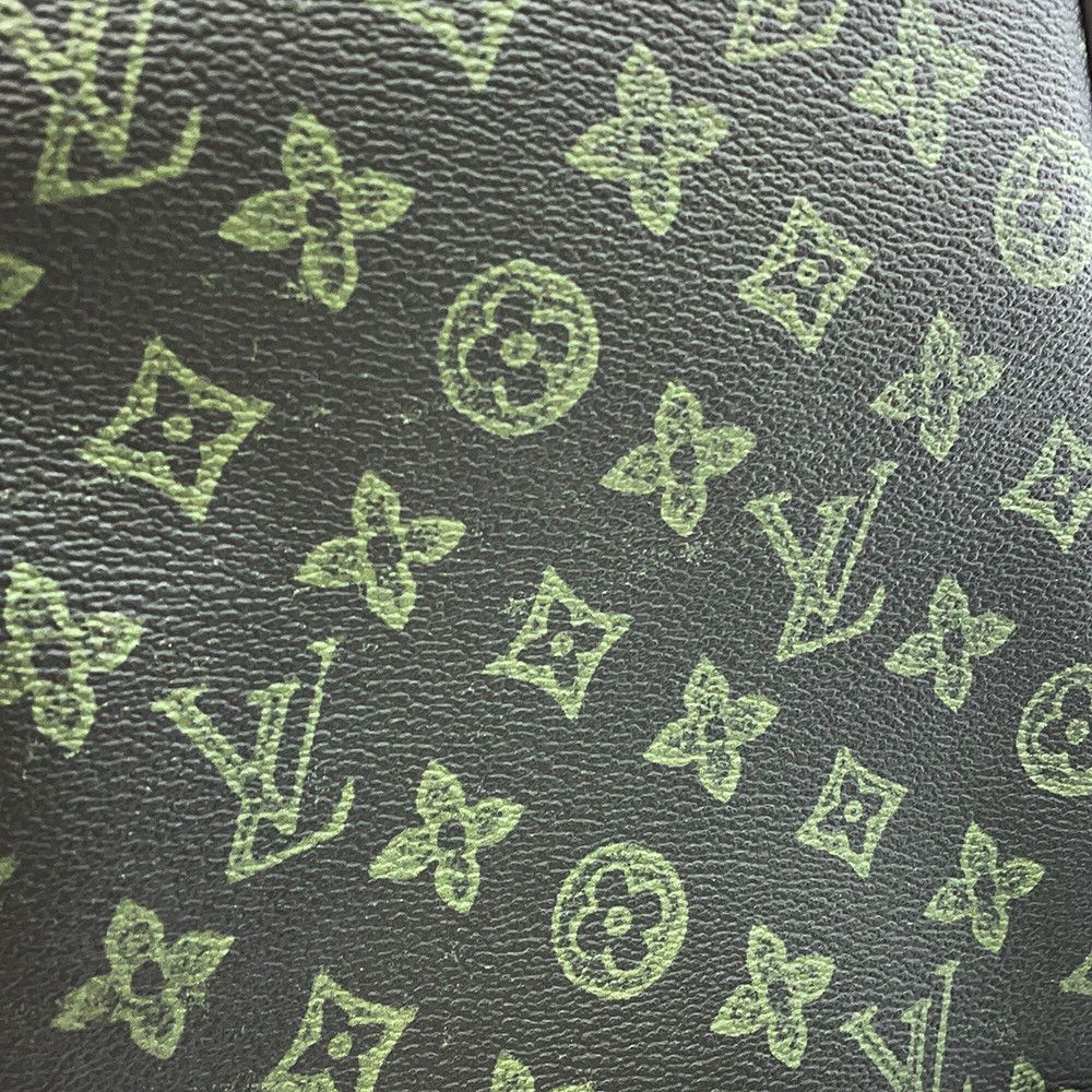 Louis Vuitton Belt Bag Monogram Record Avenue LV Fall Collection — view 7