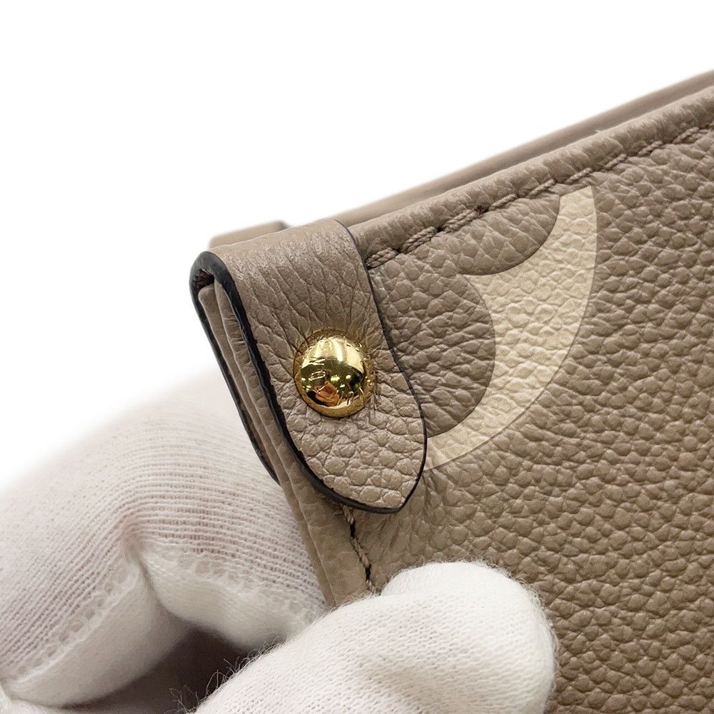 Louis Vuitton Monogram Empreinte On The Go PM Bicolor Tote 2-Way Shoulder — view 9