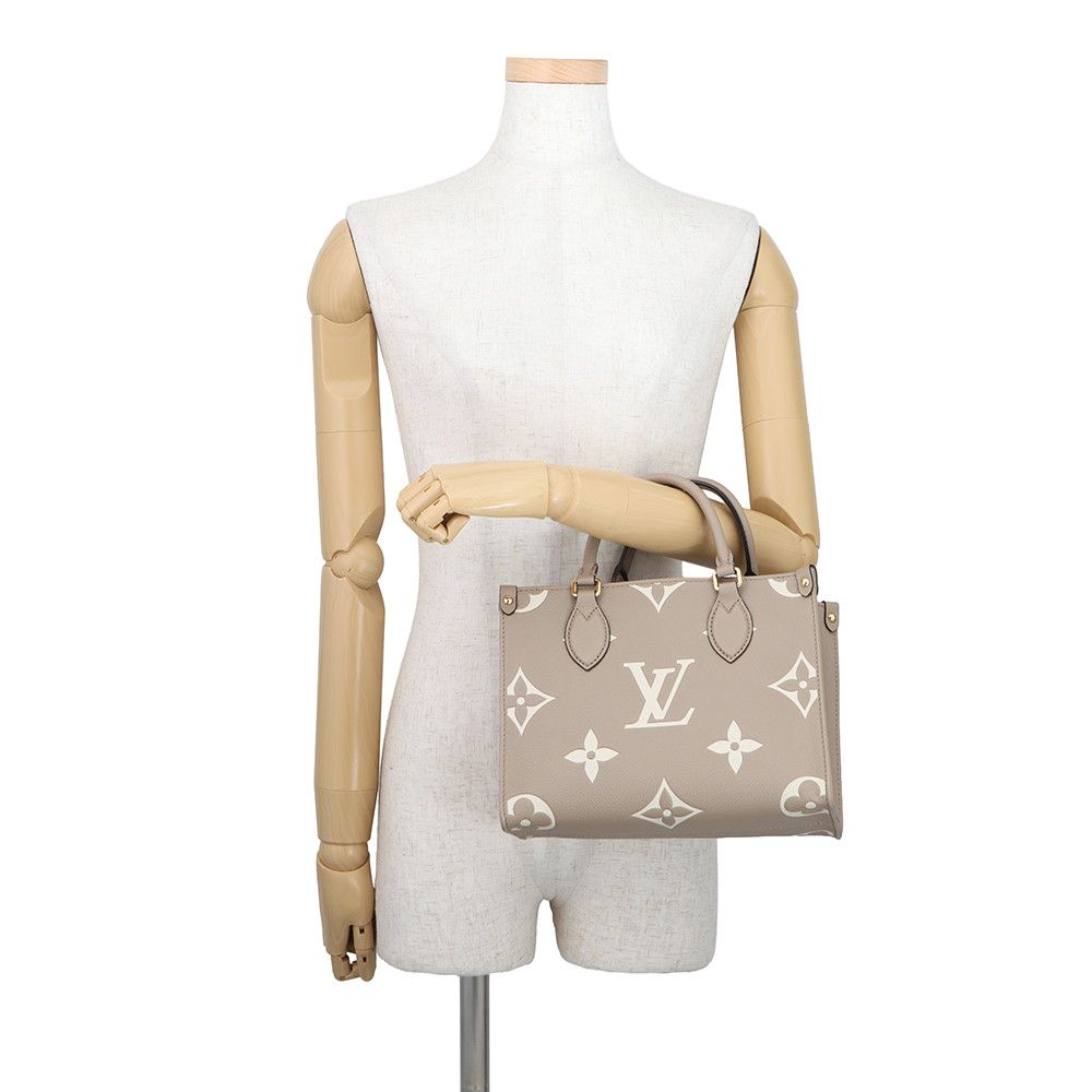 Louis Vuitton Monogram Empreinte On The Go PM Bicolor Tote 2-Way Shoulder — view 5