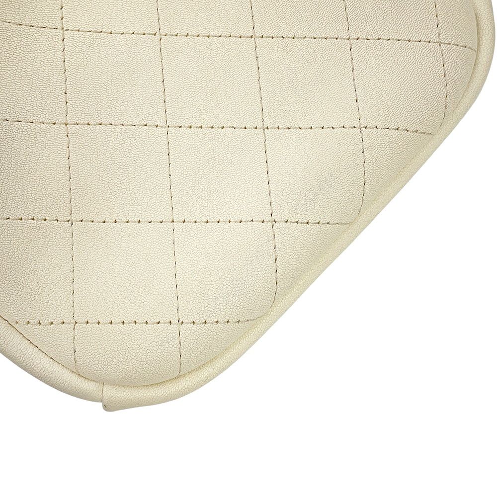Chanel Chain Shoulder Bag Quilted CC Logo Leather — view 8