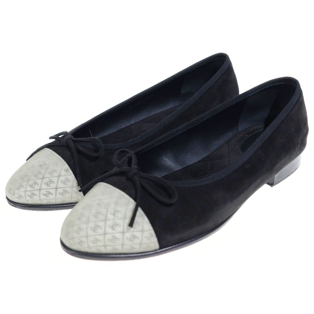 Chanel CC Logo Flat Shoes Black — view 2