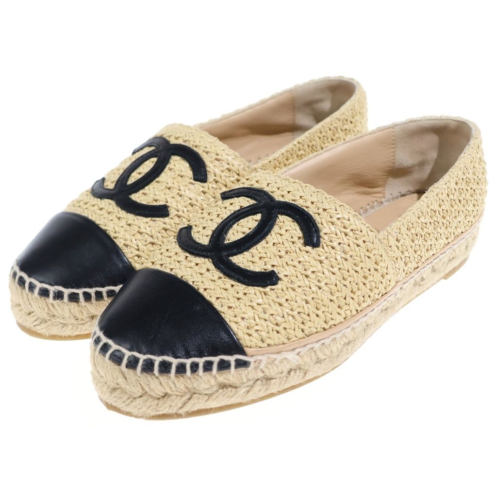 Chanel CC Logo Espadrilles Flat Shoes Beige Black — view 2