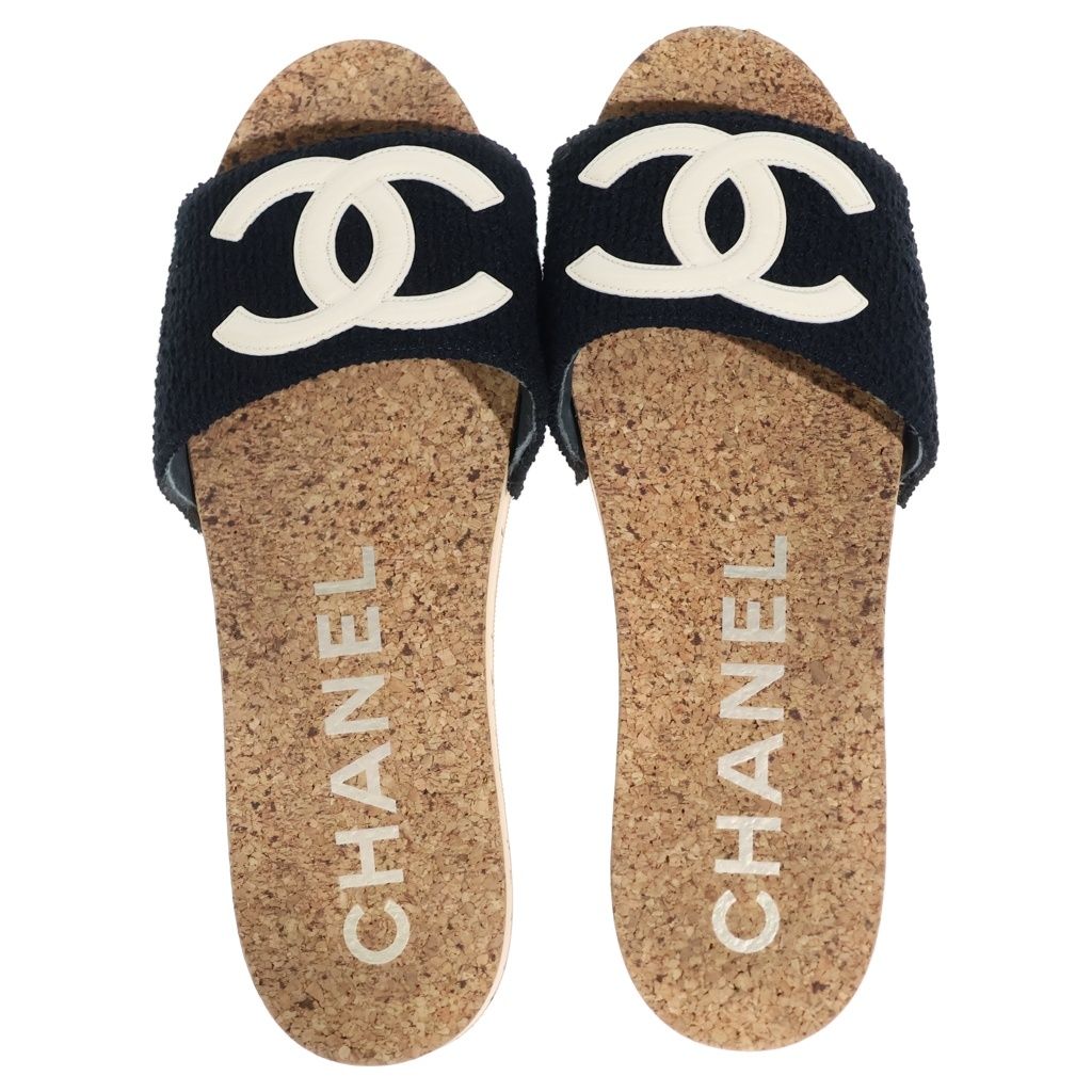 Chanel CC Logo Sandals Black — view 4