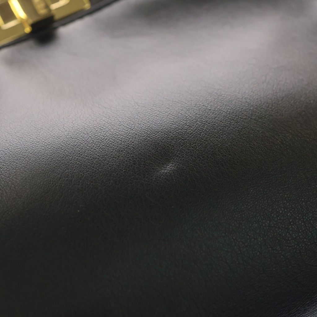 Fendi Peekaboo Leather Gold 2-Way Shoulder Bag Black — view 7