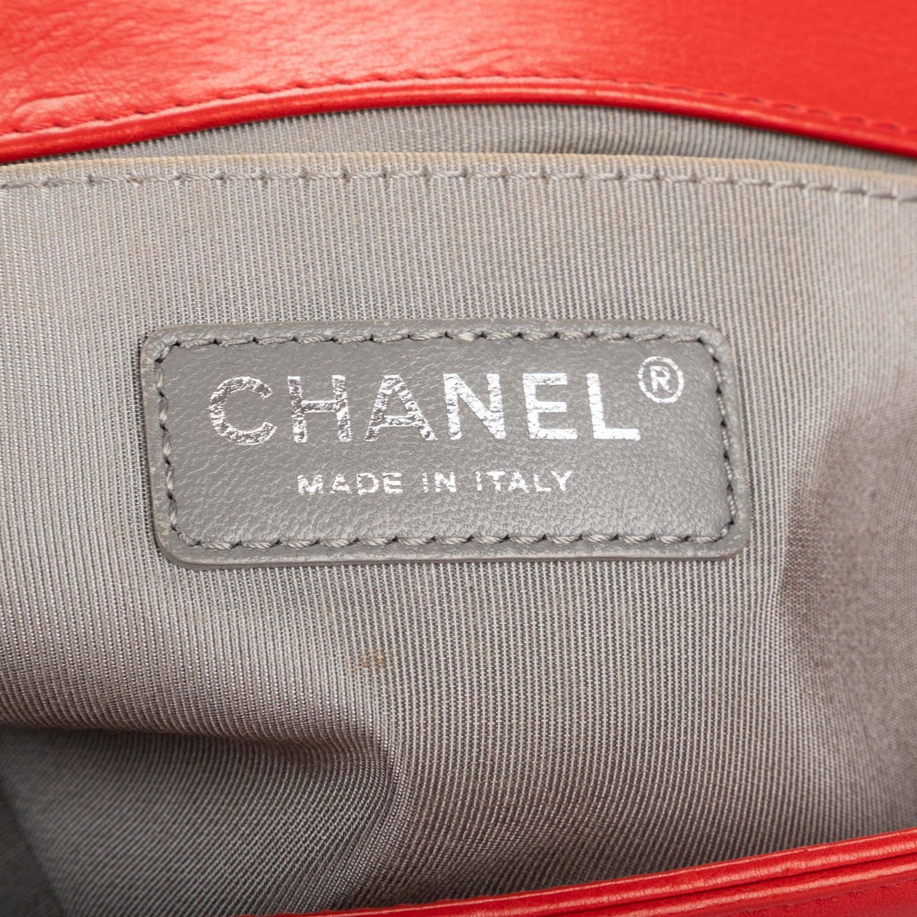 Chanel Wild Stitch Boy Red Quilted Calfskin Shoulder — view 2