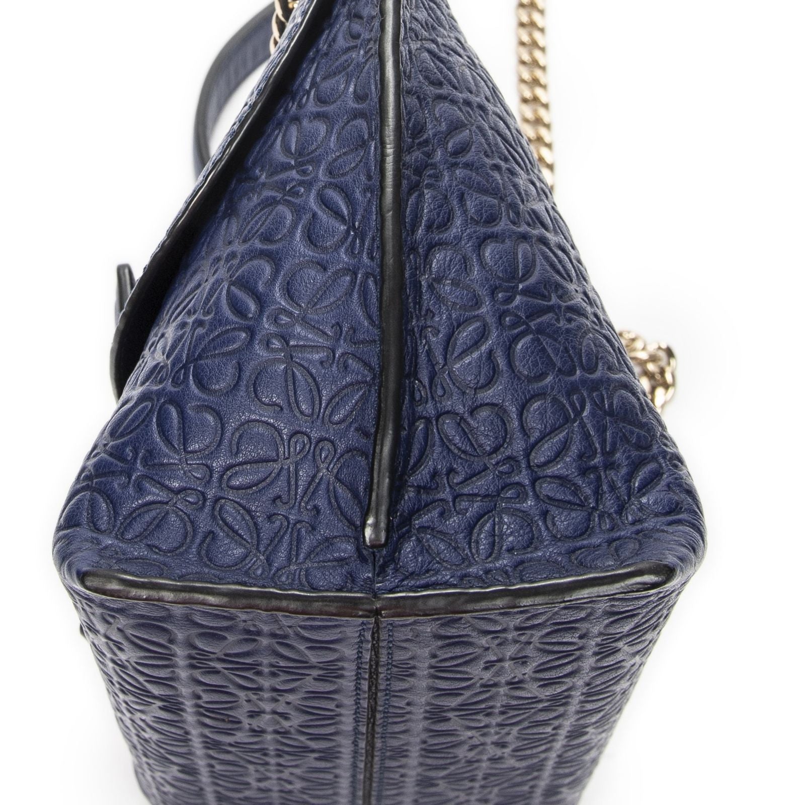 Loewe Anagram Avenue Crossbody Navy Animal Embossed Leather — view 7