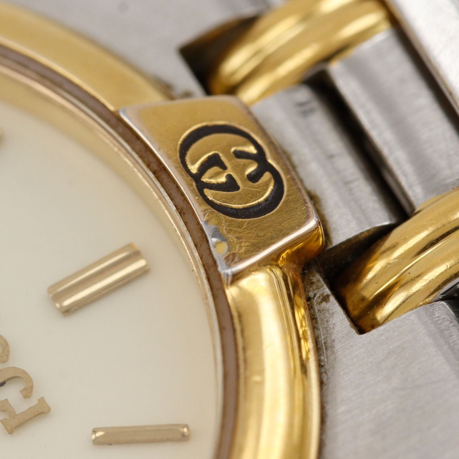 Gucci Stainless Steel Quartz Analog Display Ivory Dial Watch — view 9