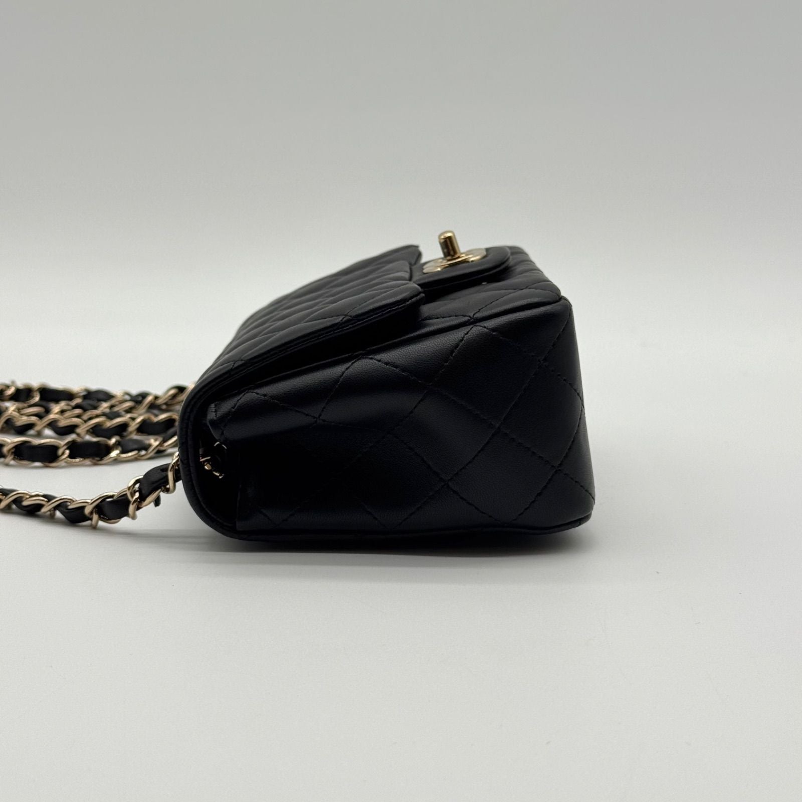 Chanel Shoulder Bag Mini Quilted Lambskin CC Logo Turnlock Leather Black — view 4