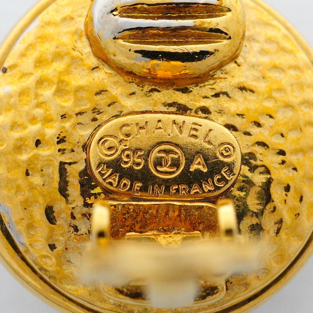 Chanel Earrings Vintage CC Logo Round — view 4
