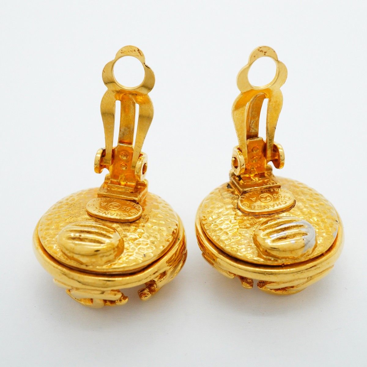 Chanel Earrings Vintage CC Logo Round — view 7