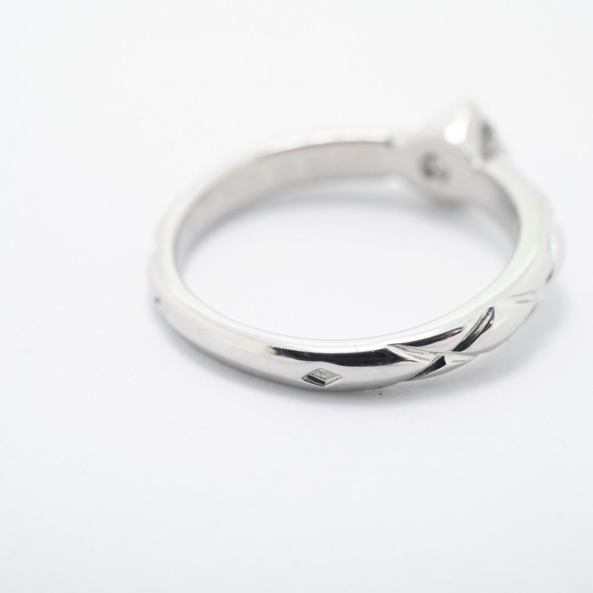 Chanel Ring Quilted Platinum Diamond — view 7