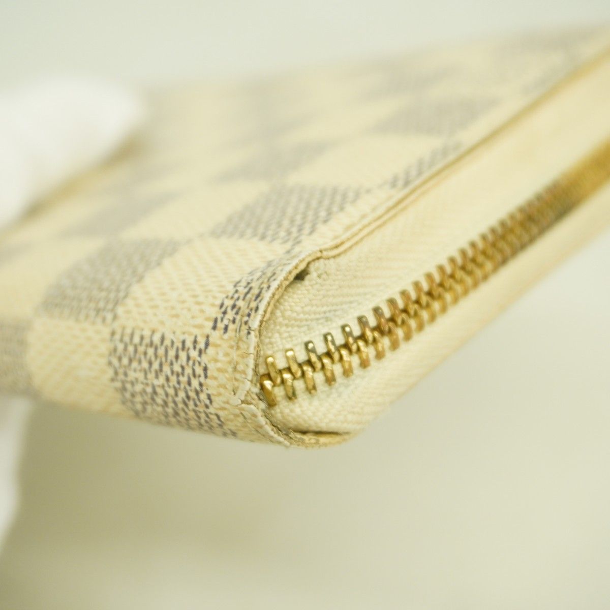 Louis Vuitton Wallet Damier Azur Zippy White — view 5