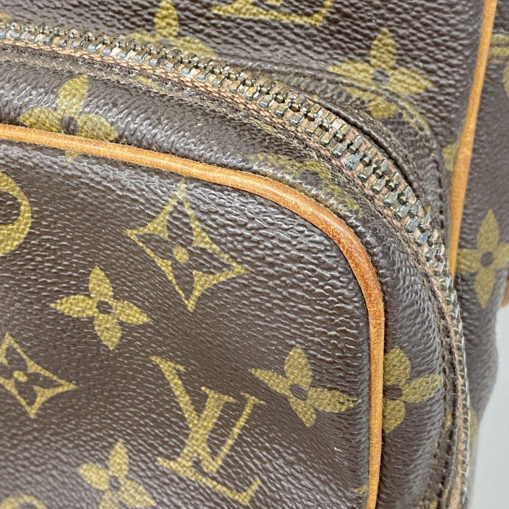 Louis Vuitton Shoulder Bag Monogram Amazon Brown — view 8
