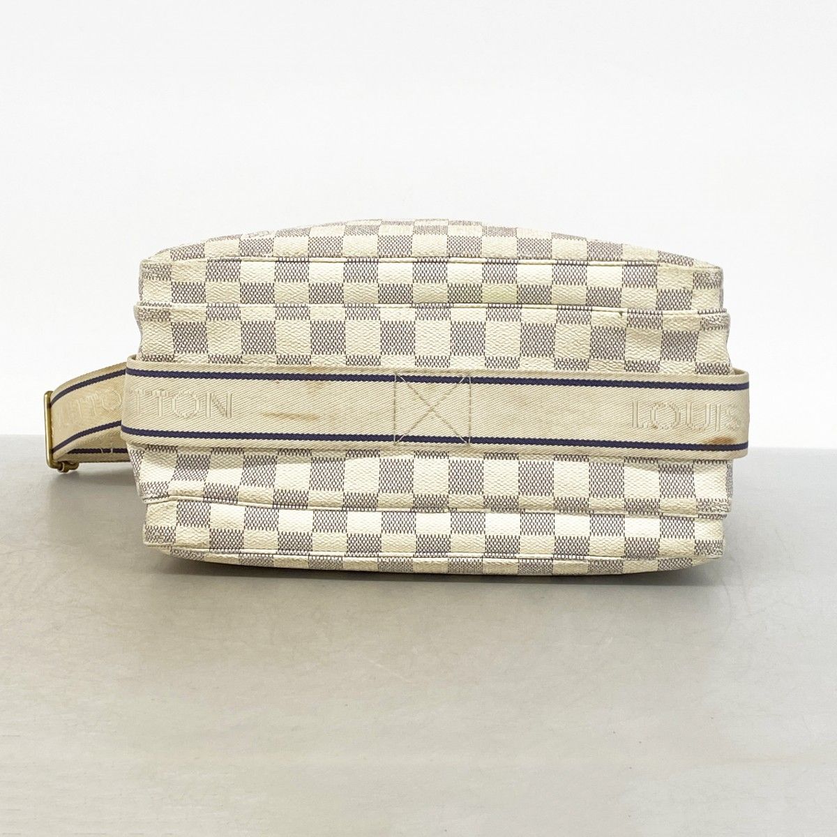 Louis Vuitton Shoulder Bag Damier Azur Naviglio White — view 3