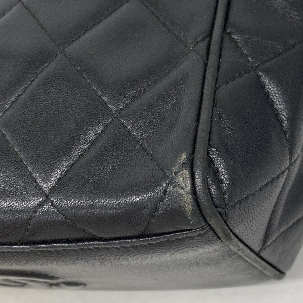 Chanel Shoulder Bag Quilted Lambskin Black Gold — view 6