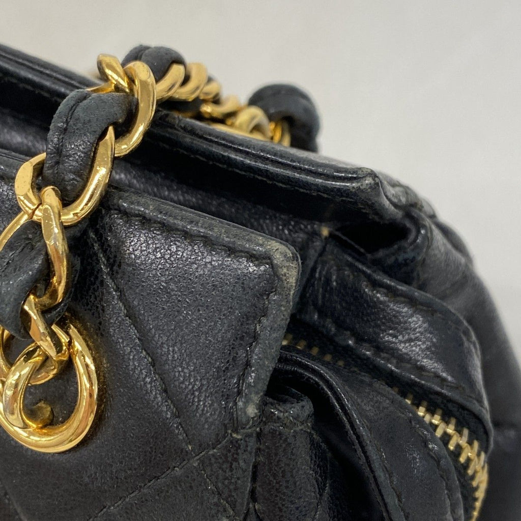 Chanel Shoulder Bag Quilted Lambskin Black Gold — view 7