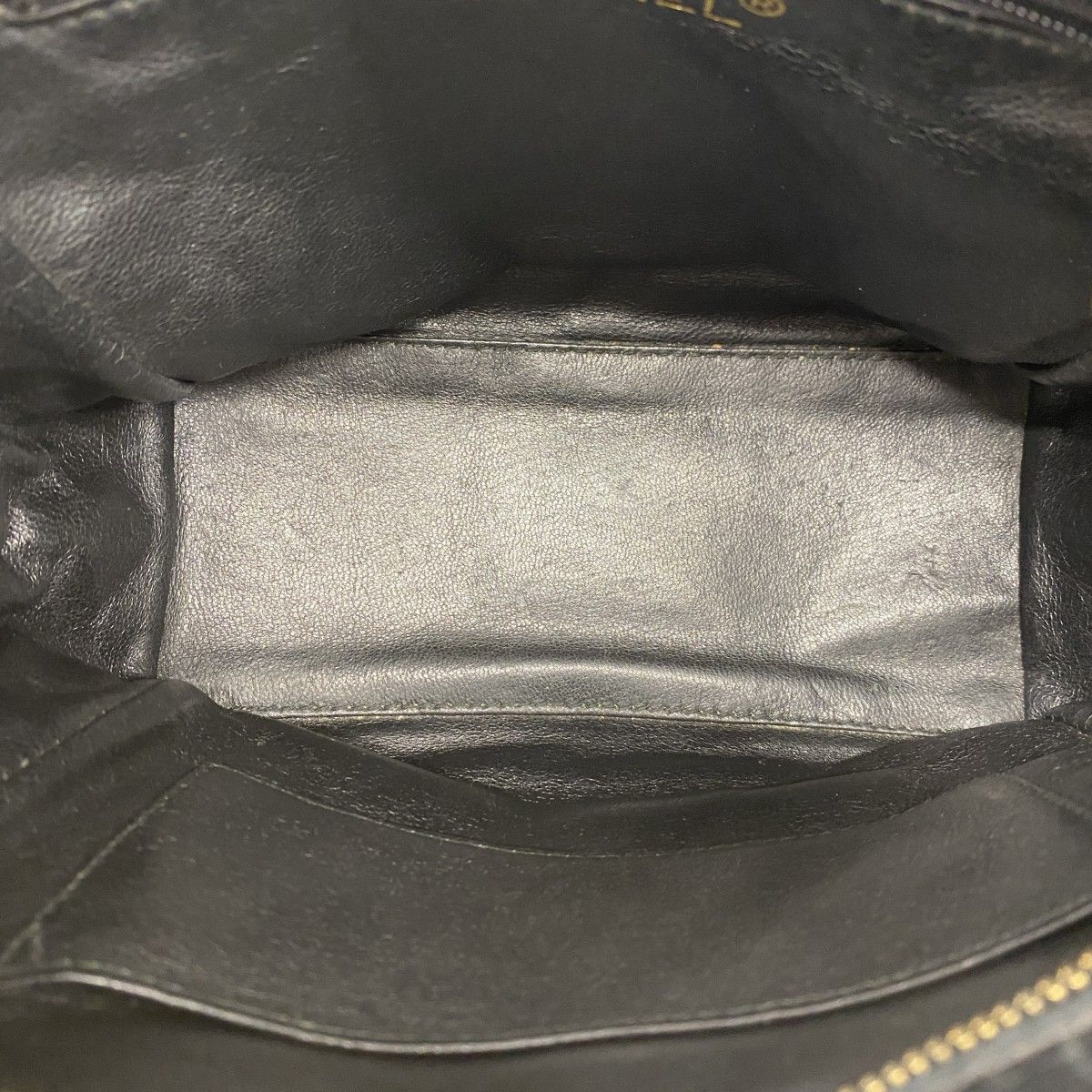Chanel Shoulder Bag Quilted Lambskin Black Gold — view 4
