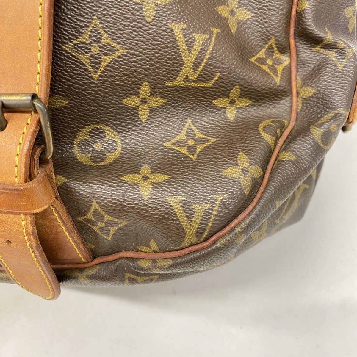 Louis Vuitton Shoulder Bag Monogram Saumur 43 Brown — view 7