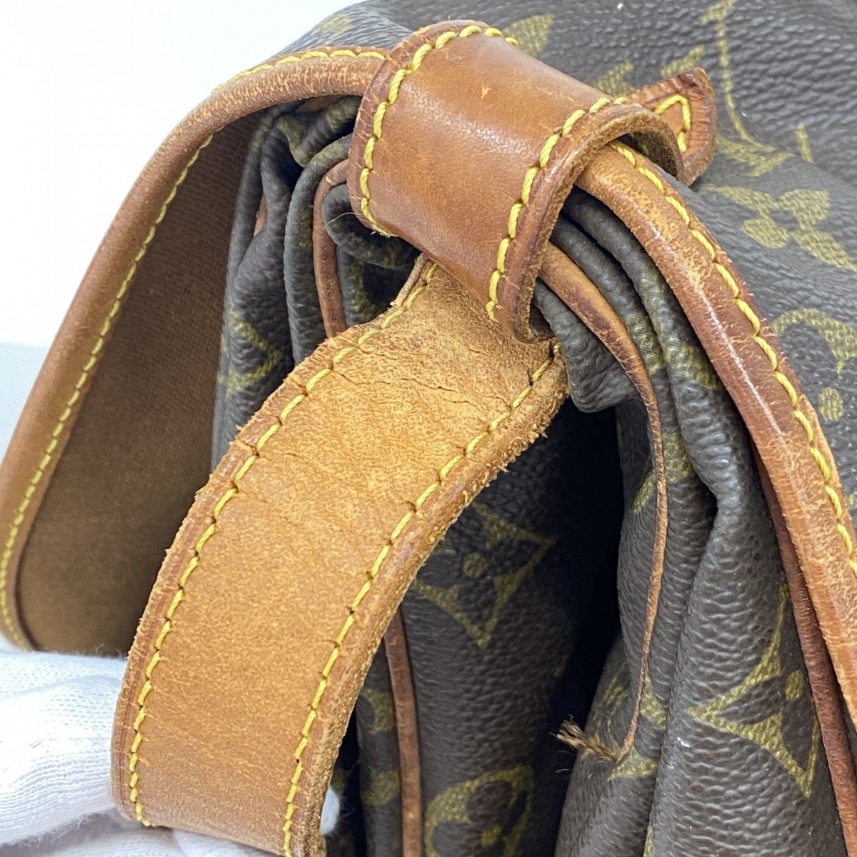 Louis Vuitton Shoulder Bag Monogram Saumur 43 Brown — view 6