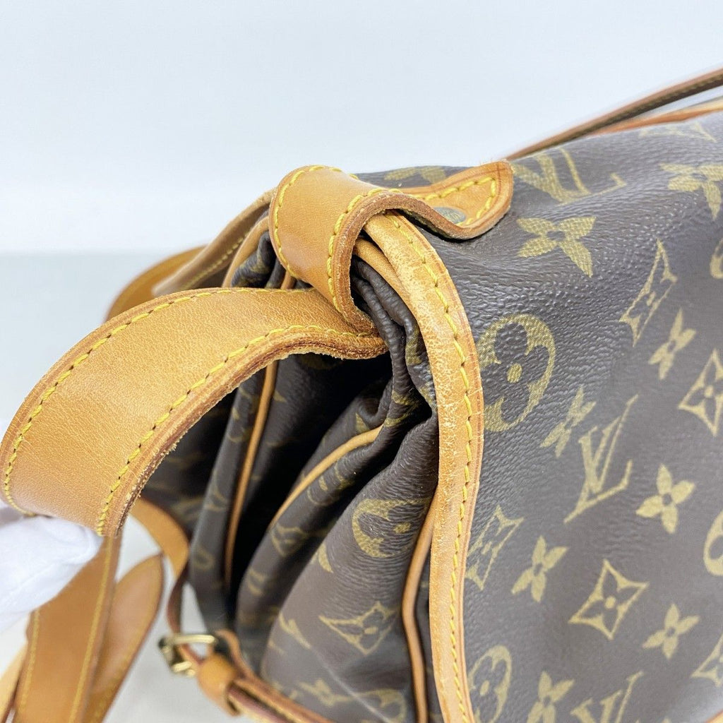 Louis Vuitton Shoulder Bag Monogram Saumur 35 Brown — view 8
