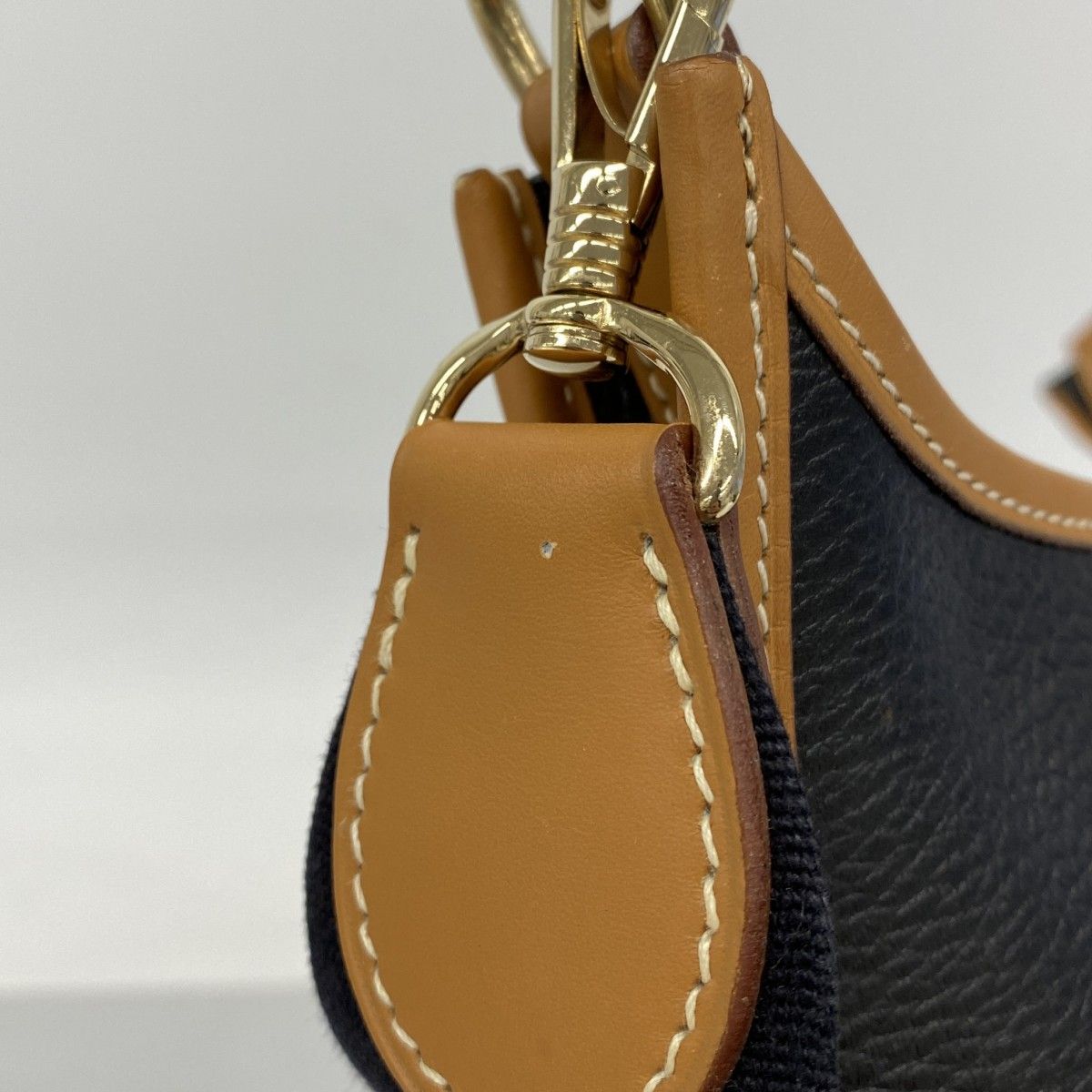 Hermes Shoulder Bag Evelyne Ardennes Black Gold Champagne — view 9