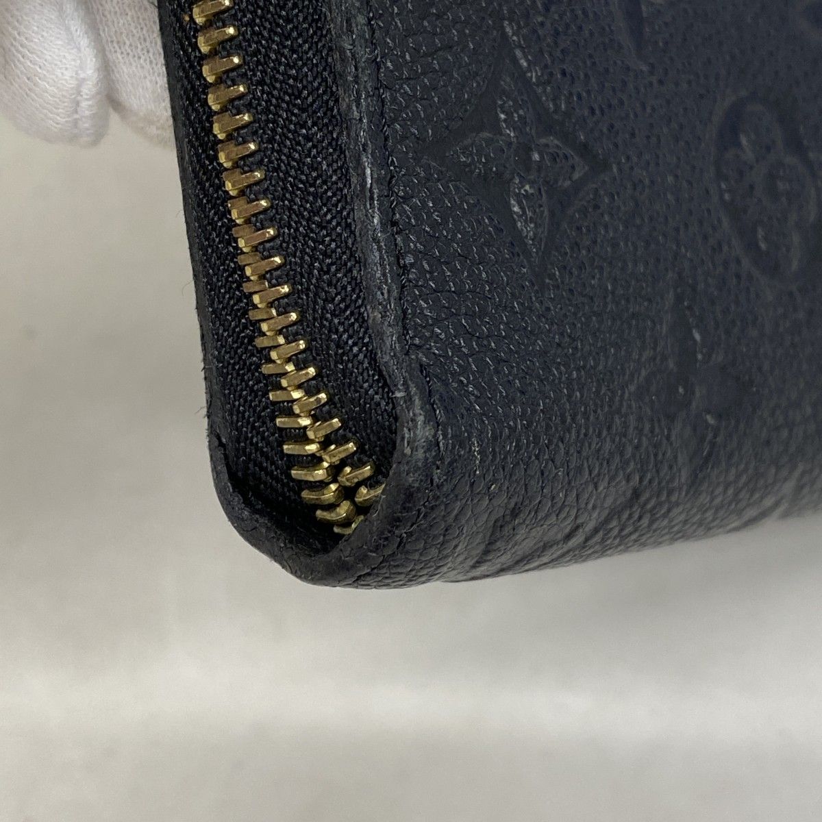 Louis Vuitton Wallet Monogram Empreinte Zippy Noir — view 5