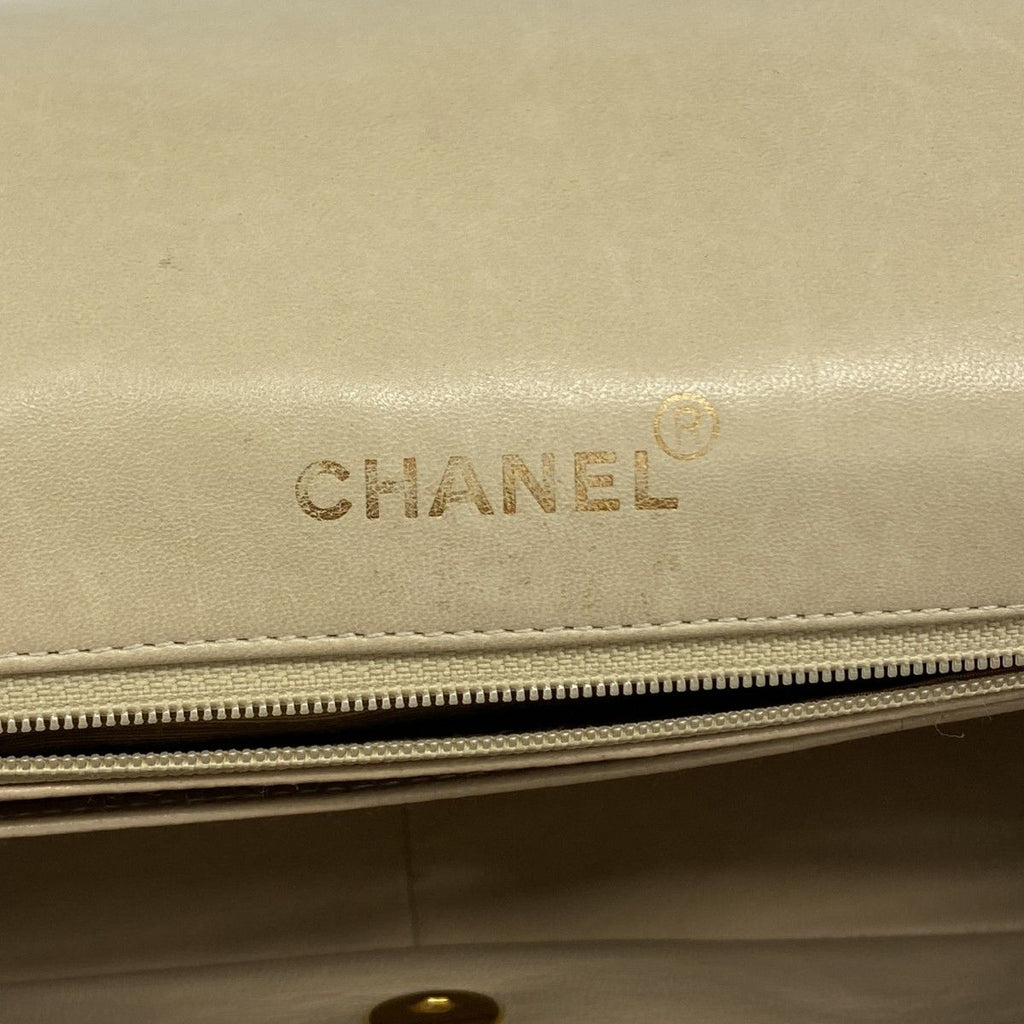 Chanel Shoulder Bag Quilted Lambskin Beige Gold — view 5